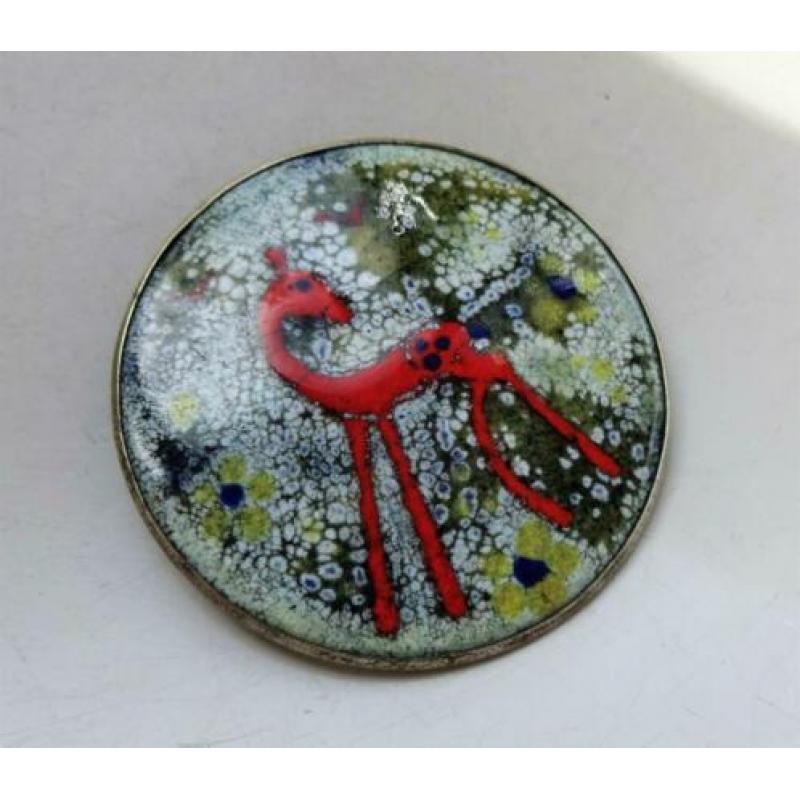 Vintage Joop Schilt Holland emaille broche: paard. 5.2 cm