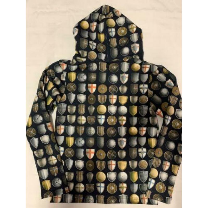 Trui/shirt/hoodie met ridder maat 134