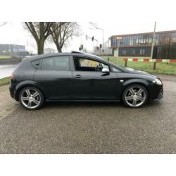 SEAT Leon 2.0 TFSI FR 6-bak/xenon/opendak/252pk/cupra/kanon