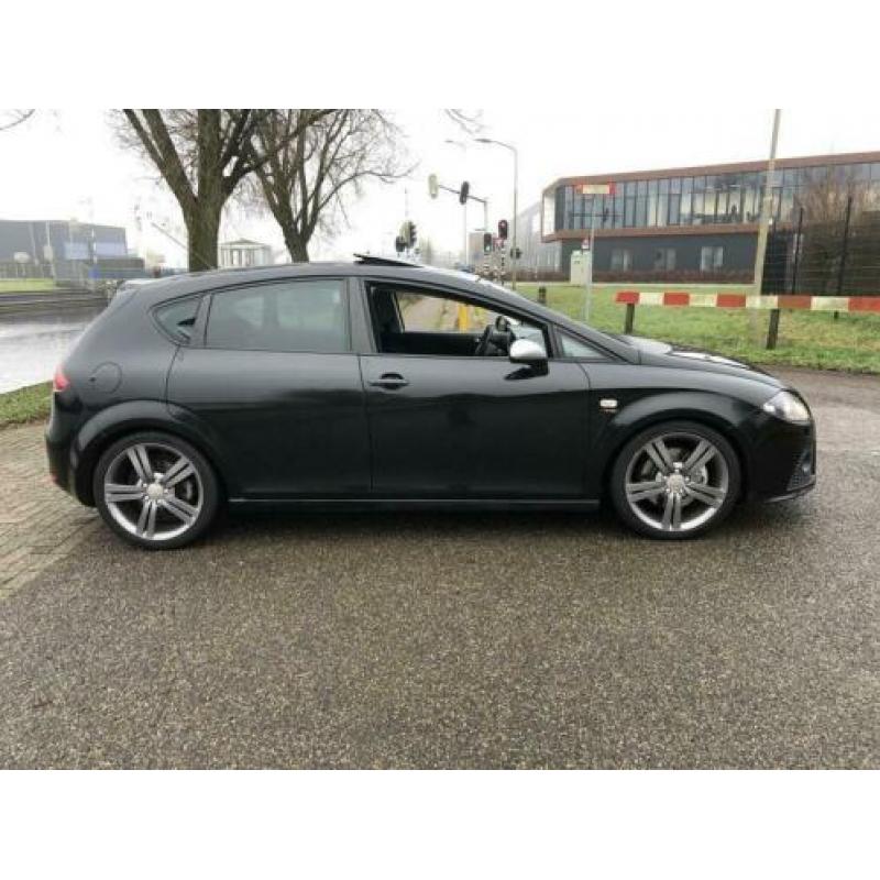 SEAT Leon 2.0 TFSI FR 6-bak/xenon/opendak/252pk/cupra/kanon