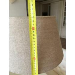 Mooie lamp houten voet incl kap