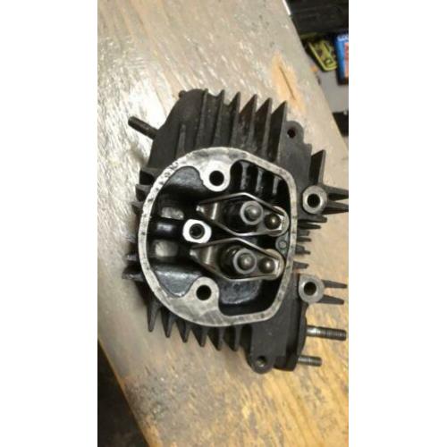 Honda C310a c 310 cilinder kop met kleppen