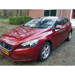 Volvo V40 2.0 D3 Geartronic 2015 Rood