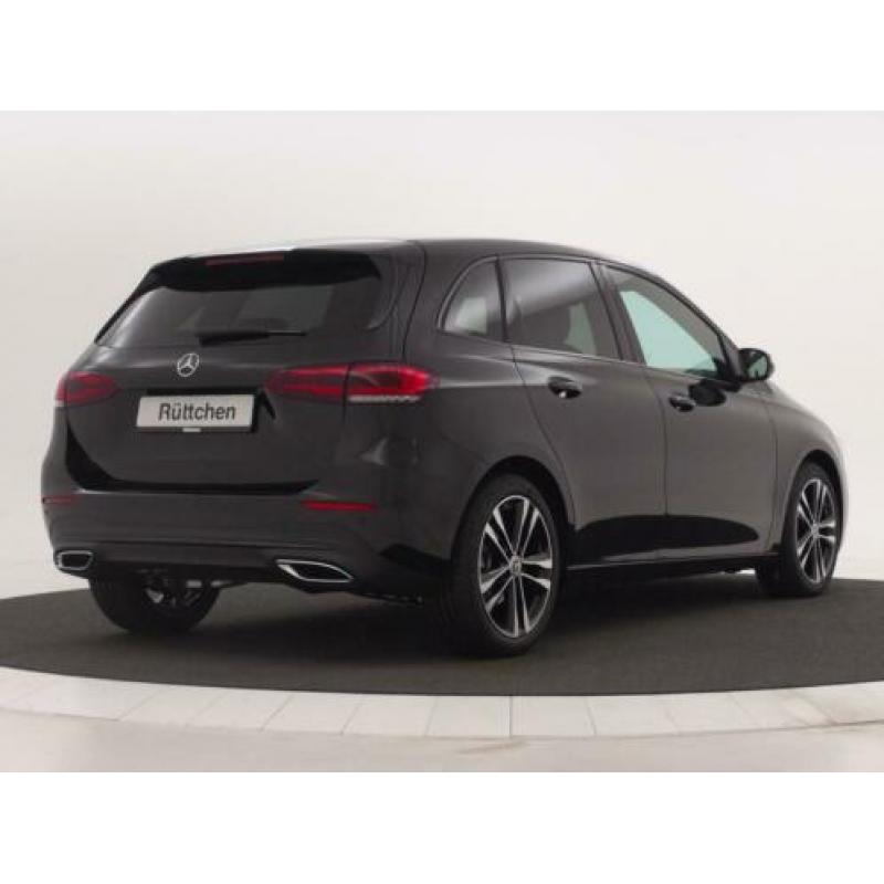 Mercedes-Benz B-Klasse 180 Launch Edition Progressive | Nigh