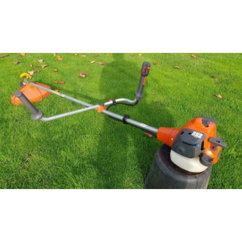 Husqvarna 128 r kantenmaaier/ bosmaaier