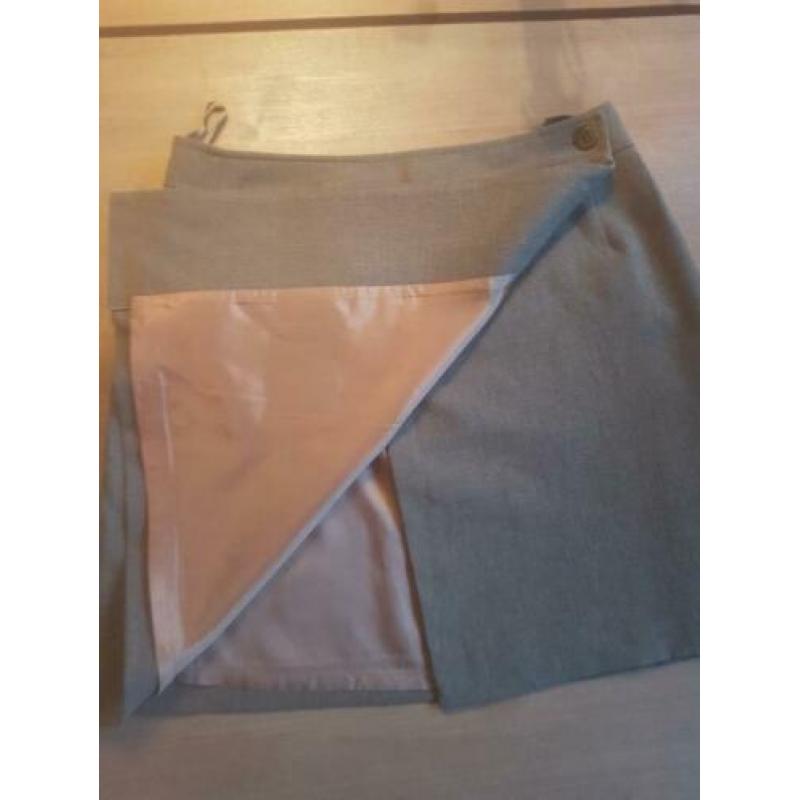 Mooie ESPRIT rok plus MEXX rok maat 38 GEVOERD!