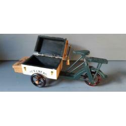 Vintage IJscokar, 30 cm Mooi houten model