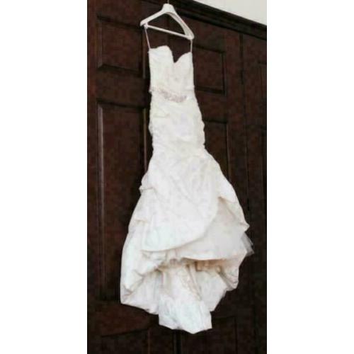 Linea Raffaelli offwhite strapless bruidsjurk maat 40