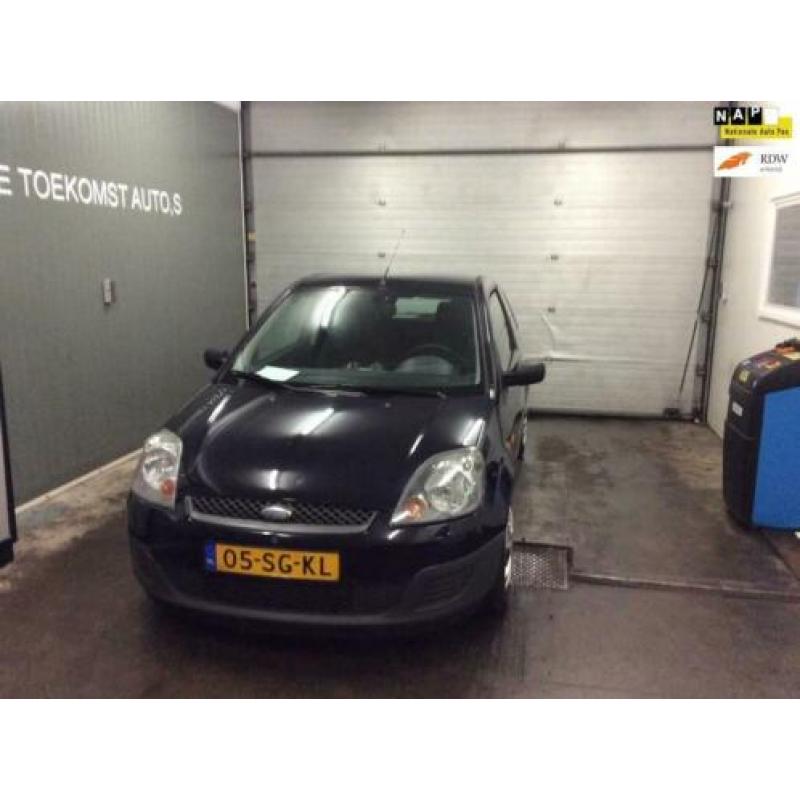 Ford Fiesta 1.3-8V Champion