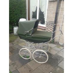 Kinderwagen silvercros kleur groen