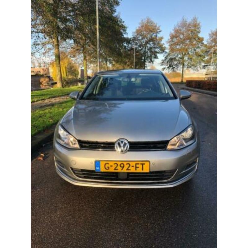 Volkswagen Golf VII 2.0 TDI 150pk BMT 5D DSG 2016 Grijs