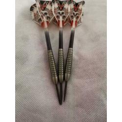 8 setjes darts alles 1 koop 150.