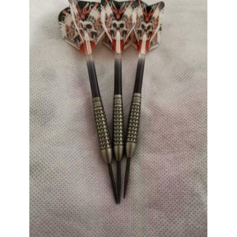 8 setjes darts alles 1 koop 150.