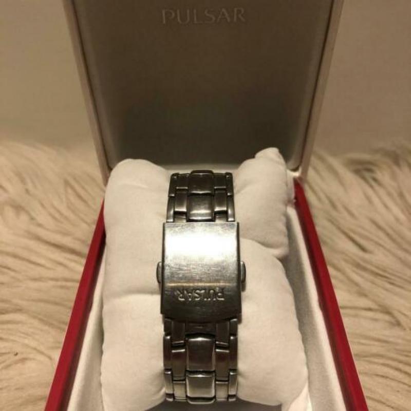 Mooi zilveren Pulsar horloge