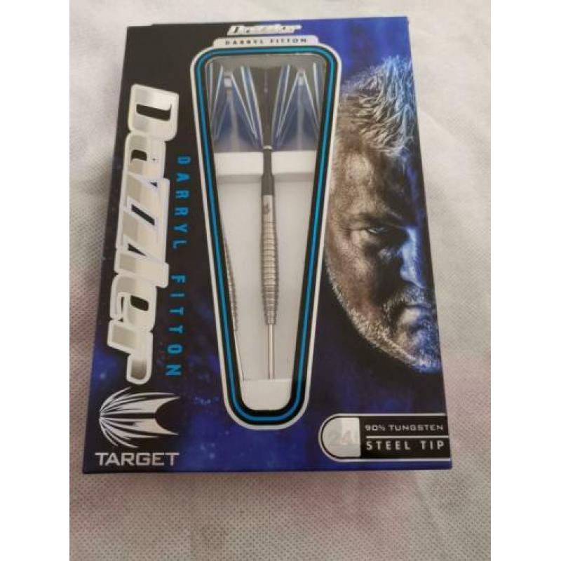 8 setjes darts alles 1 koop 150.