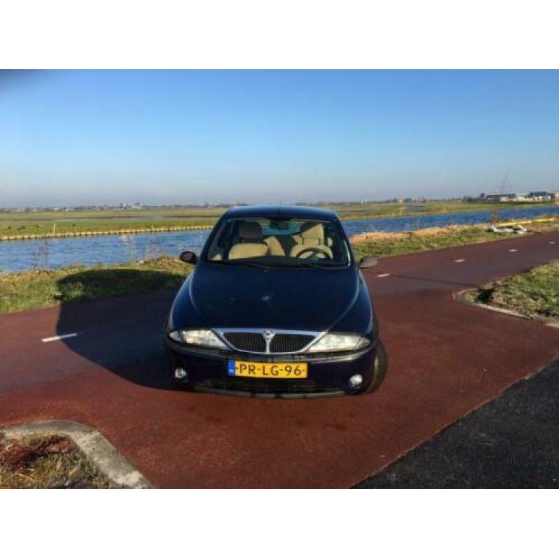 Lancia Y 1.2 AUT 1996 Blauw