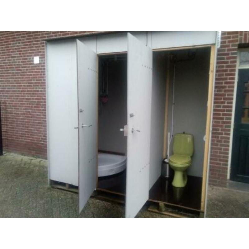 nood sanitair douche wc toilet