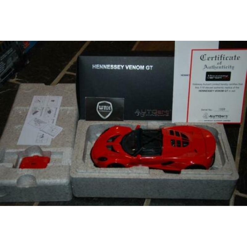 HENNESSEY VENOM GT red Autoart signature WRH