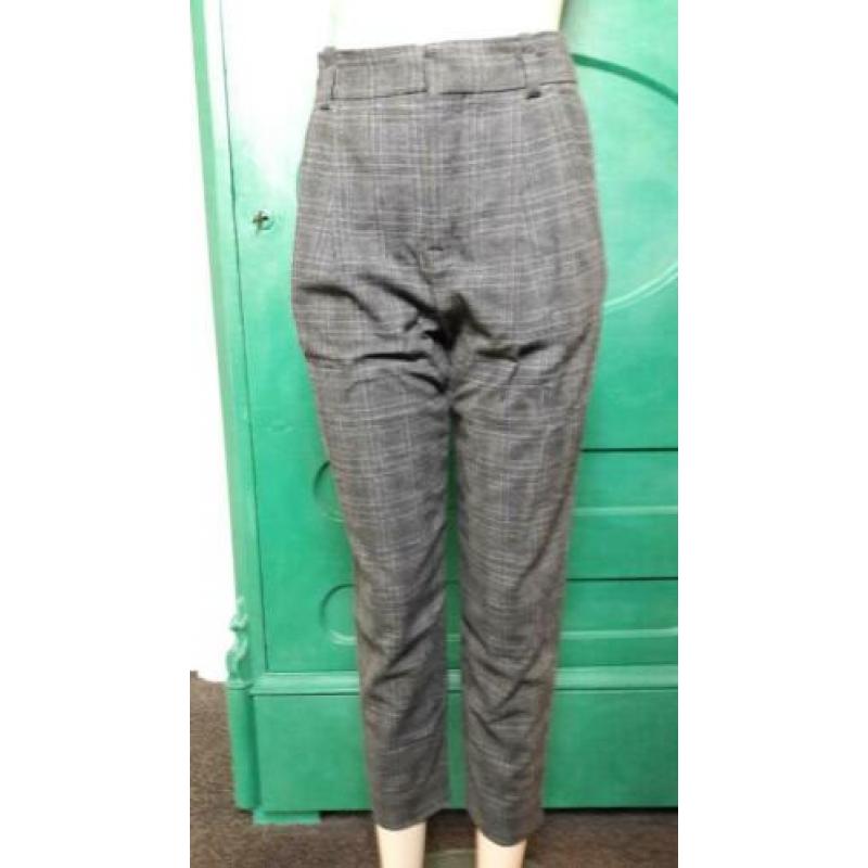 Te Koop: ONLY-M Jurk met mooie details, mt 48. (J-369).