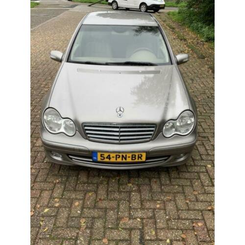 Mercedes C-Klasse 1.8 C200 Kompr Sedan 2004 Grijs