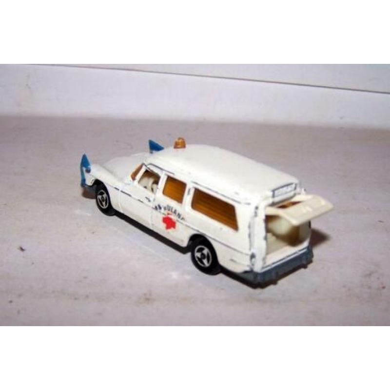 Vintage Majorette DS 21 Ambulance. 1/65. Zeldzaam.