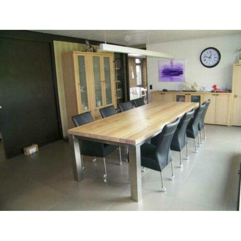 Vergadertafel lange tafel sloophout, eiken, plywood, bamboe.