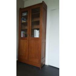 Grote Boekenkast. Drie Stuks.