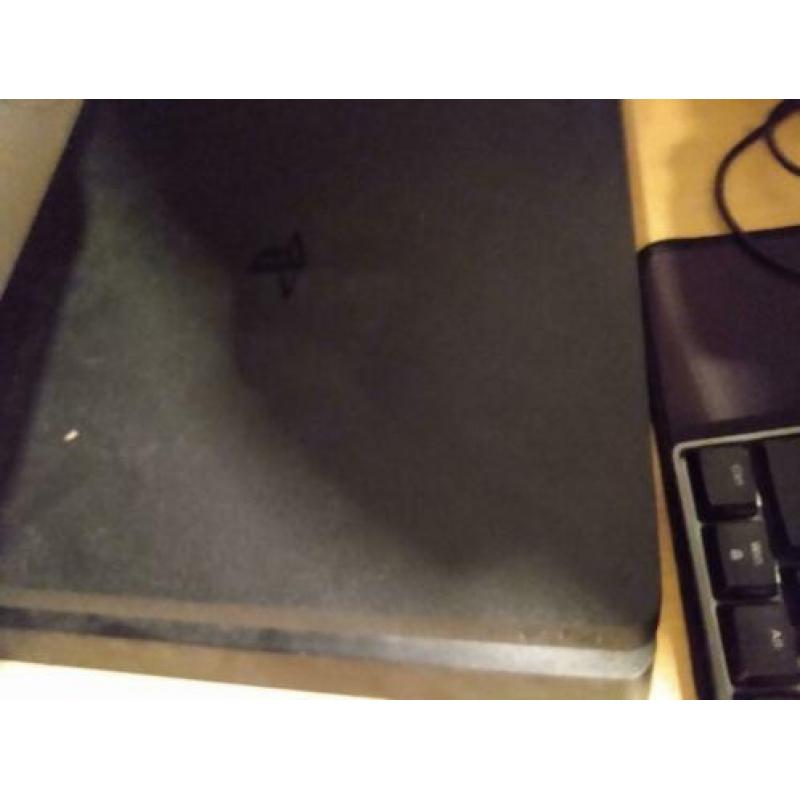 Mooie PlayStation 4 met veel spellen