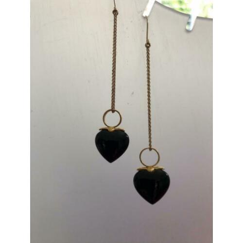 Double oorbellen met onyx hartje