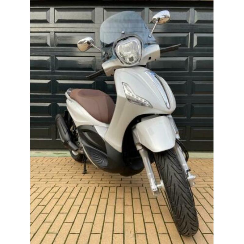 Piaggio Beverly 350 E4 (demo)