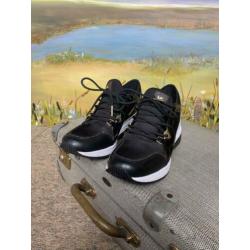 Michael Kors Lage sneakers Liv-Trainer. Zwart maat 36.