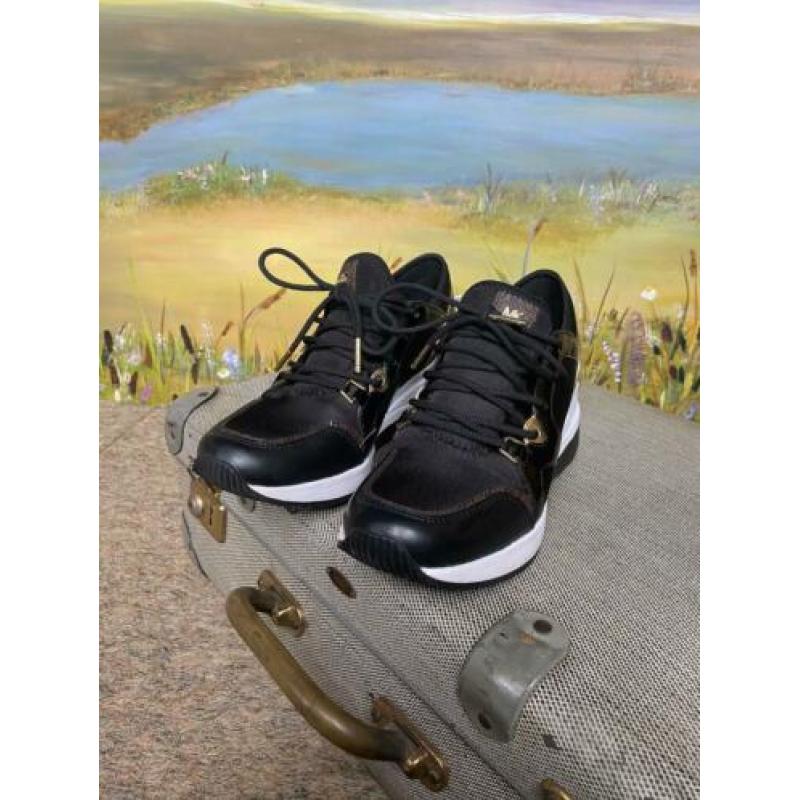 Michael Kors Lage sneakers Liv-Trainer. Zwart maat 36.