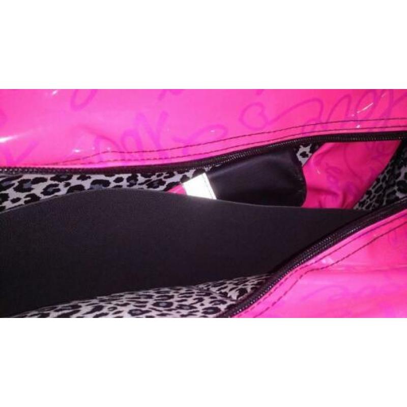 Brabo: mooie hockey tas roze + scheenbeschermers z.g.a.n.!