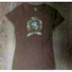 T shirt mt XS stevige bruine stof,met steentjesapplicatie