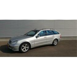 Mercedes-Benz C-Klasse Combi 180 K. Elegance (bj 2004)