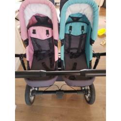 Mooie j/m tweeling kinderwagen