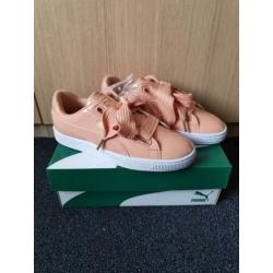 Puma basket heart patent (37)
