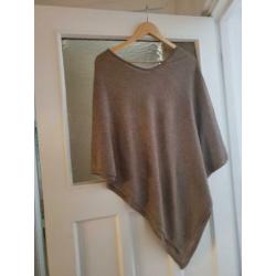 Luxe zachte cashmere poncho / overslagdoek