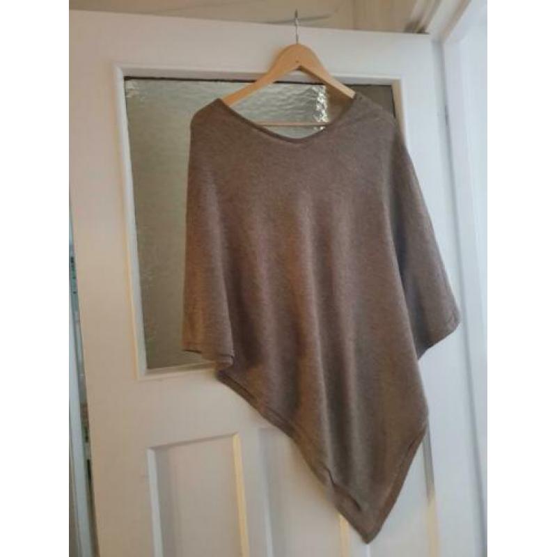 Luxe zachte cashmere poncho / overslagdoek