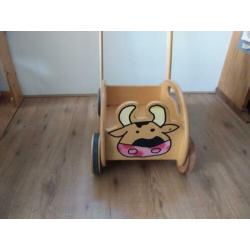 Houten loopwagentje