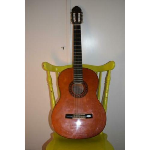 Valencia classical guitar CG-160 in good conditions