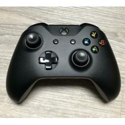 Xbox one X 1TB in (bijna) NIEUWSTAAT!!