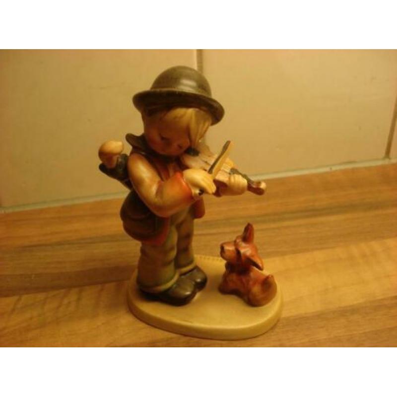 Goebel hummel nr 8.