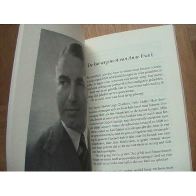 boek - De kamergenoot van Anne Frank - Nanda van der Zee