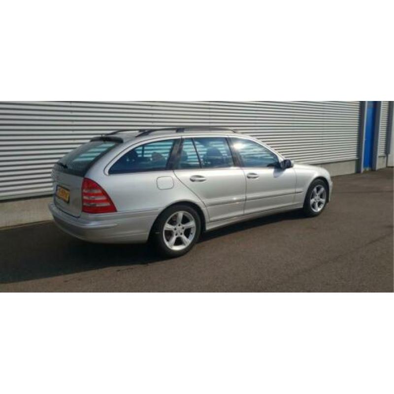 Mercedes-Benz C-Klasse Combi 180 K. Elegance (bj 2004)