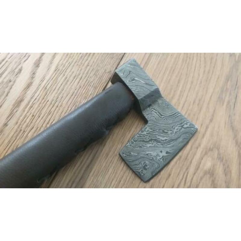 Damast stalen jachtbijl / bijl .. 40 cm..