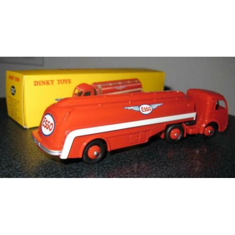 Panhard + ESSO oplegger - Dinky Toys 32C - ATLAS (1:55)