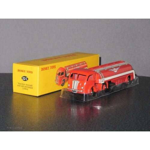 Panhard + ESSO oplegger - Dinky Toys 32C - ATLAS (1:55)