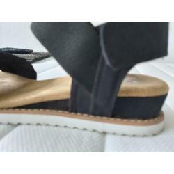 Skechers sandalen maat 38 zwart