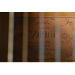 Valencia classical guitar CG-160 in good conditions